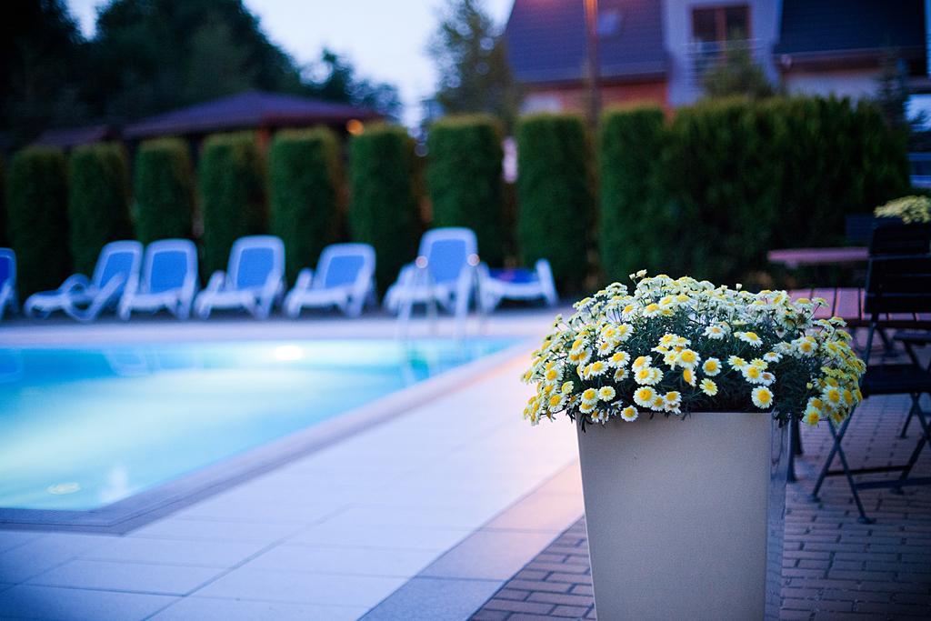 Dw Airen Hotel Trzęsacz Kültér fotó