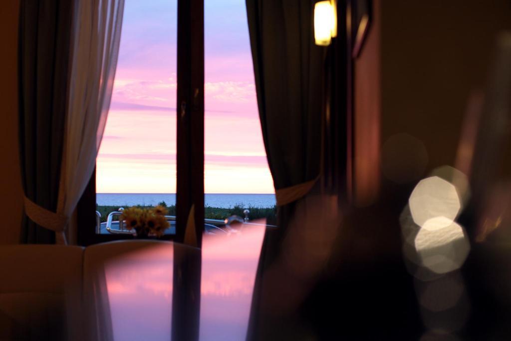 Dw Airen Hotel Trzęsacz Kültér fotó